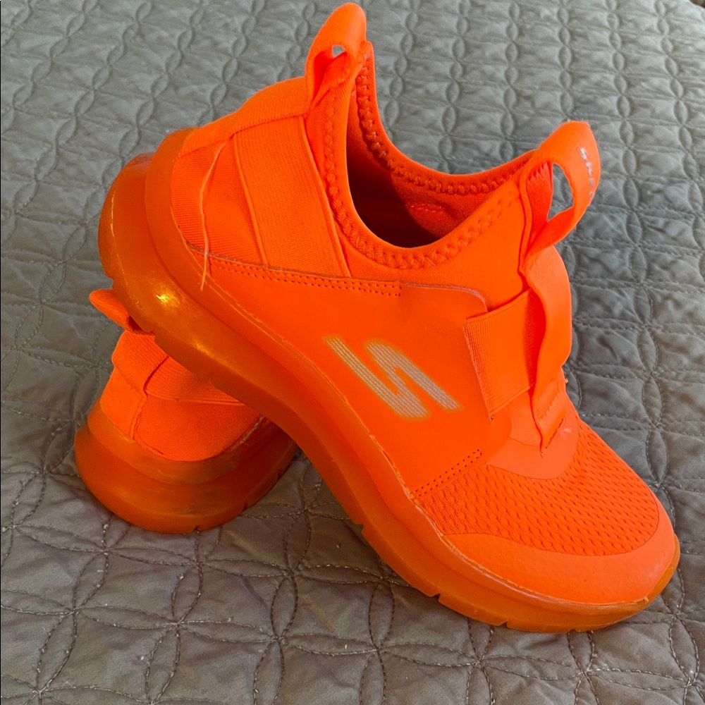 Skechers Kids Skech Fast Ice Sneaker Sz2 laceless Orange